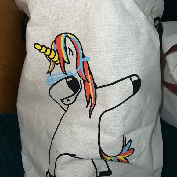 Unicorn Hamper and 2 cloth baskets. - Picture 2 of 2